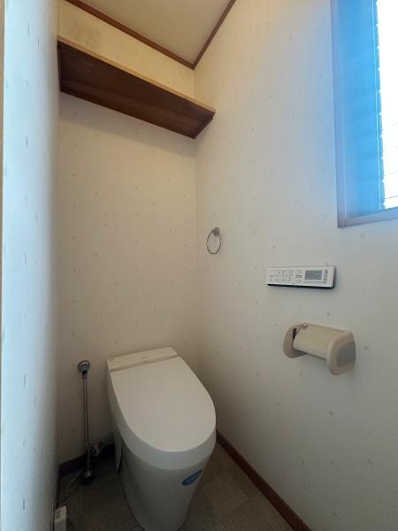 藤沢市亀井野の中古一戸建て(トイレ)