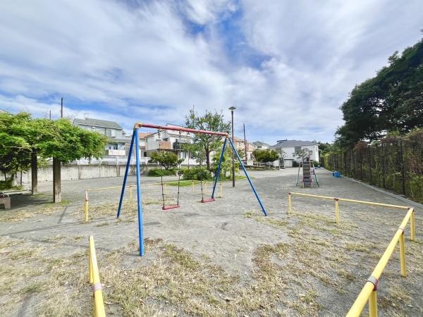 藤沢市稲荷１丁目の中古一戸建て(稲荷中郷公園)
