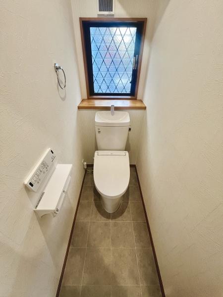 綾瀬市落合南4丁目の中古一戸建て(トイレ)