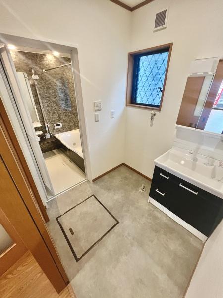 綾瀬市落合南4丁目の中古一戸建て(洗面台・洗面所)