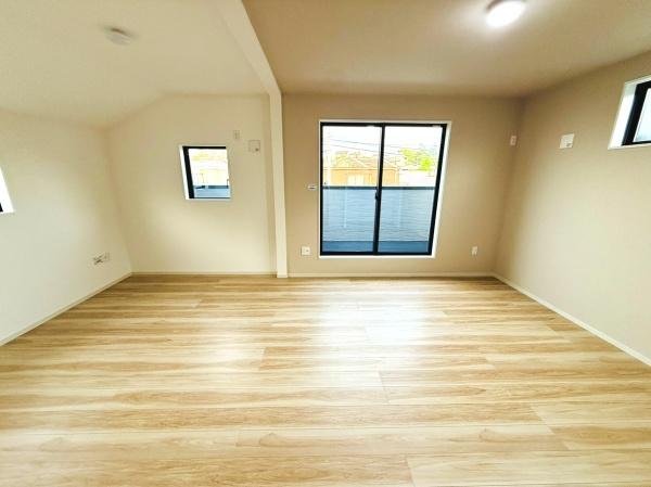 藤沢市片瀬4丁目新築戸建全2棟2号棟