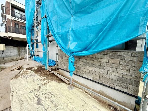 アザーレ・ディオン　六会日大前