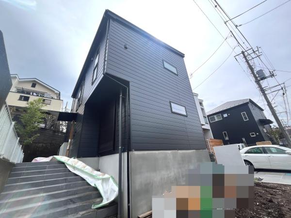 藤沢市亀井野新築戸建全2棟A棟