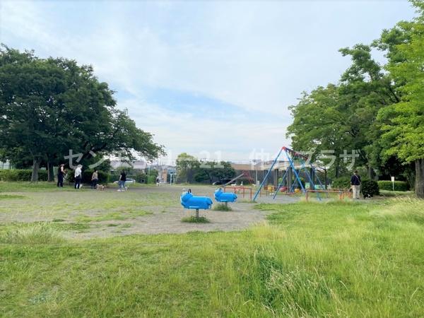 藤沢市村岡東１丁目の土地(十二天公園)