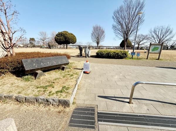 エステスクエア湘南台弐番館(なかむら公園)