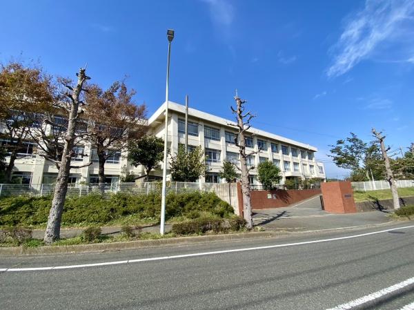 藤沢市遠藤新築戸建(藤沢市立滝の沢中学校)