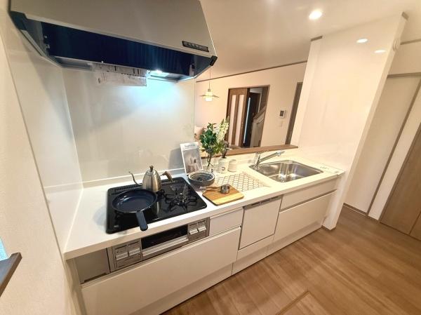 藤沢市鵠沼海岸6丁目新築戸建全2棟A号棟