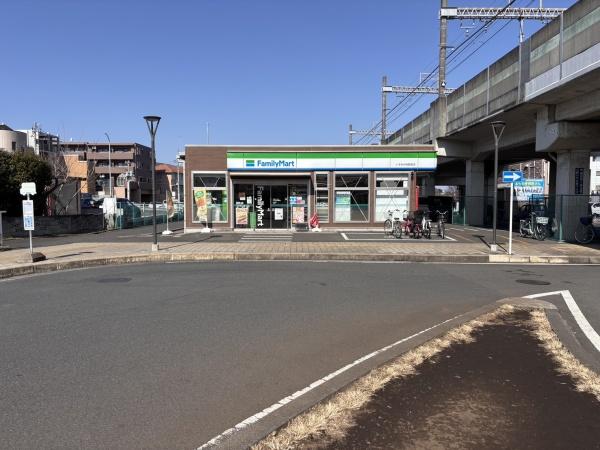 グランノエル横濱いずみ中央(ファミリーマート)