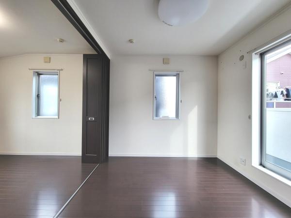 藤沢市鵠沼神明４丁目の中古一戸建て