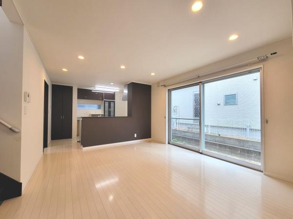 藤沢市鵠沼神明４丁目の中古一戸建て