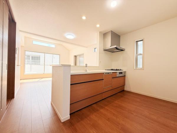 藤沢市湘南台1丁目新築全2棟2号棟