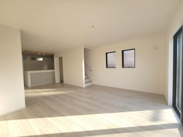 藤沢市善行6丁目新築戸建全1棟