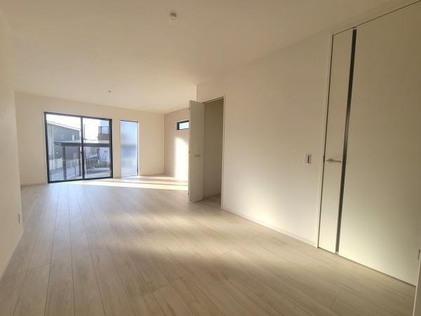 藤沢市善行6丁目新築戸建全1棟