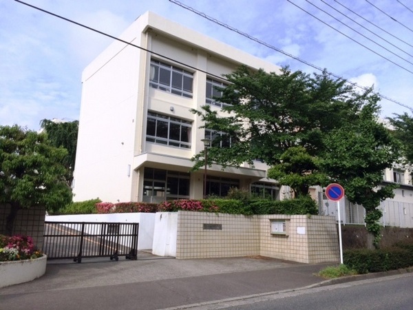 藤沢市遠藤新築戸建(藤沢市立滝の沢中学校)