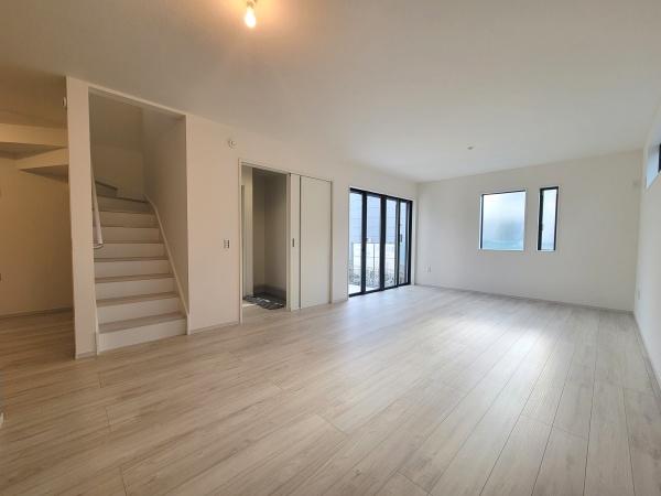 藤沢市石川3丁目新築戸建全3棟2号棟