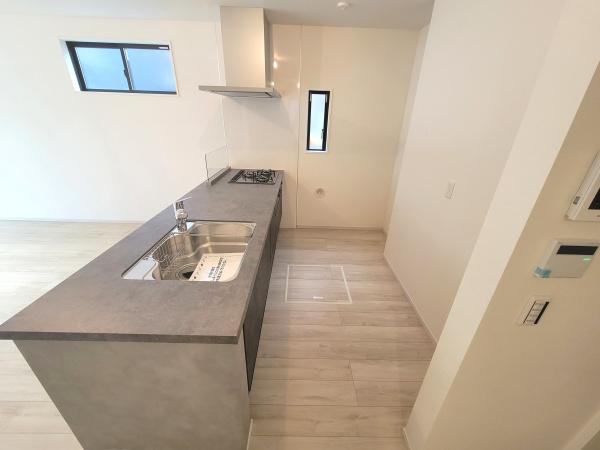 藤沢市石川3丁目新築戸建全3棟2号棟