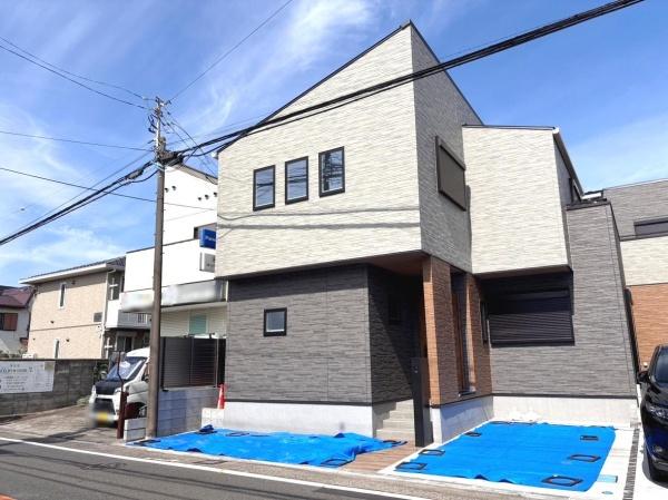 藤沢市高倉全2棟1号棟