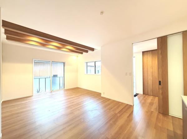 藤沢市高倉全2棟1号棟