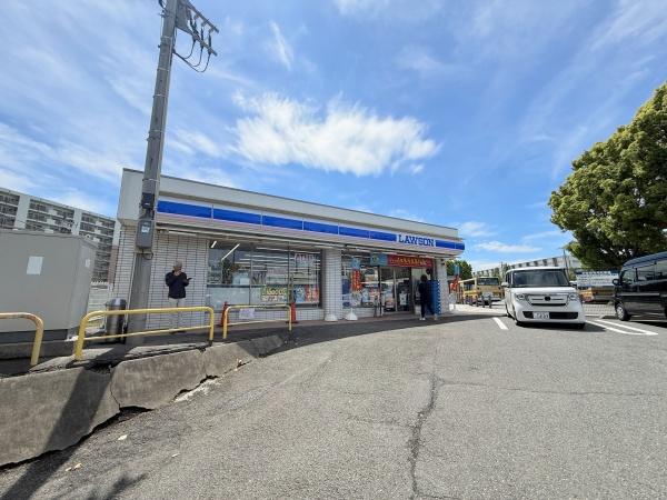 市ドリームハイツ2号棟(ローソンドリームバスターミナル前店)