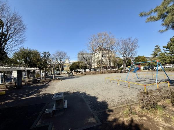 湘南台駅前分譲共同ビル(四ツ辻公園)