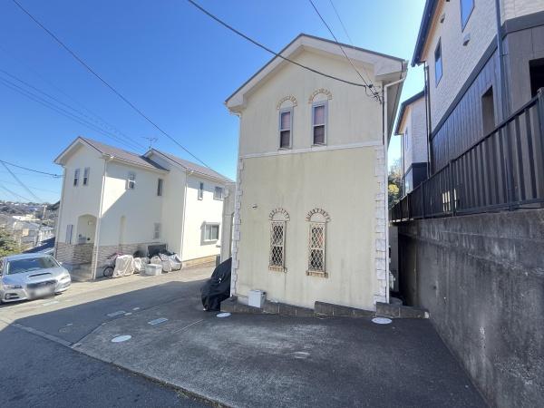 藤沢市白旗４丁目の中古一戸建て