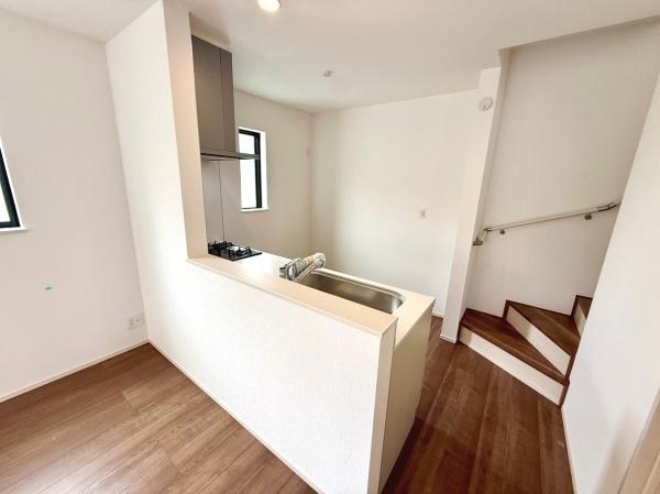 藤沢市葛原新築全2棟A号棟