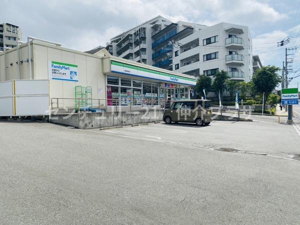 ライオンズ湘南藤沢グランフォート(ファミリーマート藤沢藤が岡店)