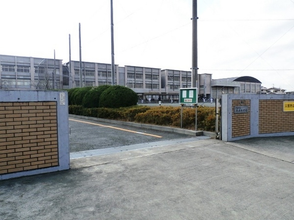 藤沢市片瀬山４丁目の土地(片瀬中学校)