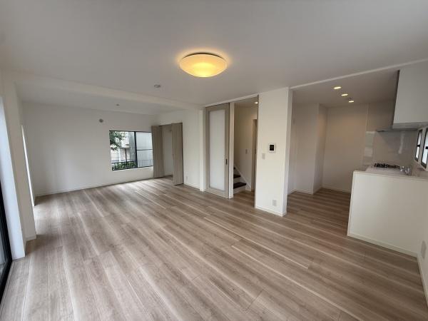 藤沢市本藤沢３丁目の中古一戸建て
