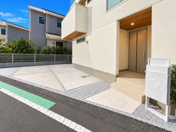 鵠沼海岸５丁目新築戸建て