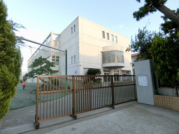 茅ヶ崎市松浪1丁目新築全2棟B号棟(松浪小学校)