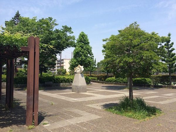 藤沢市遠藤新築全2棟B号棟(遠藤公園)
