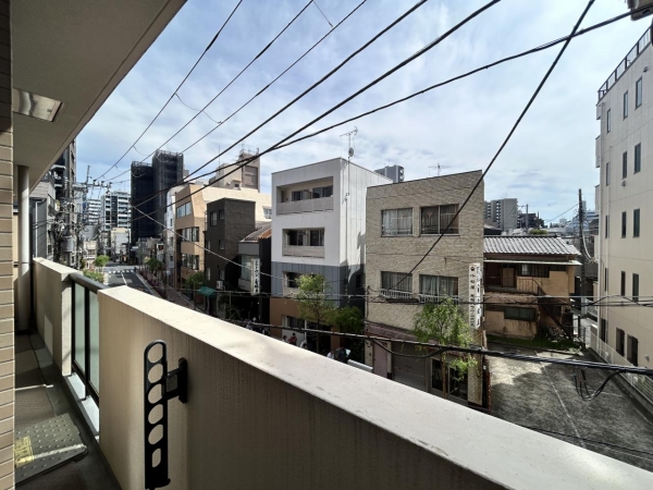 モナーク根岸
