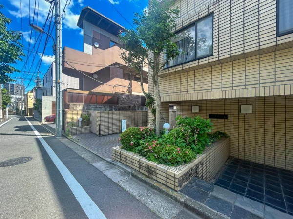 パラシオン椎名町
