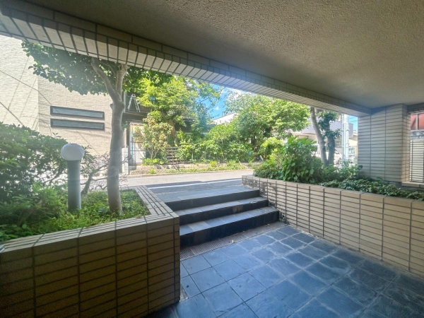 パラシオン椎名町