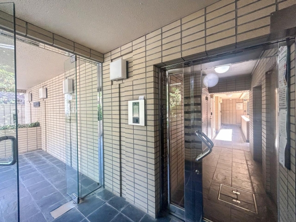 パラシオン椎名町