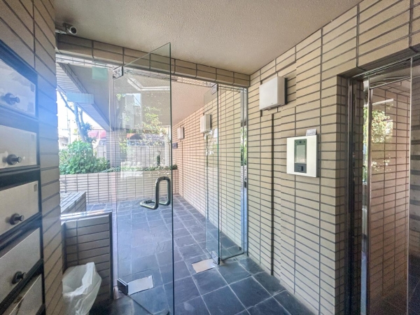 パラシオン椎名町