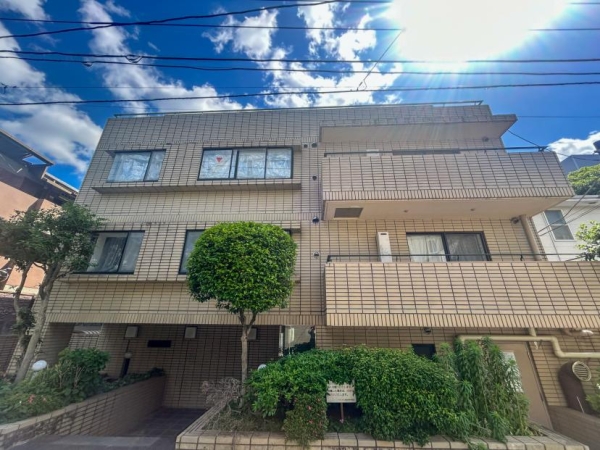 パラシオン椎名町