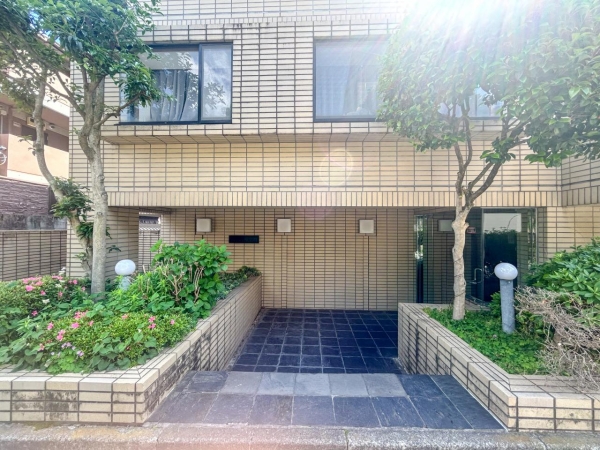 パラシオン椎名町