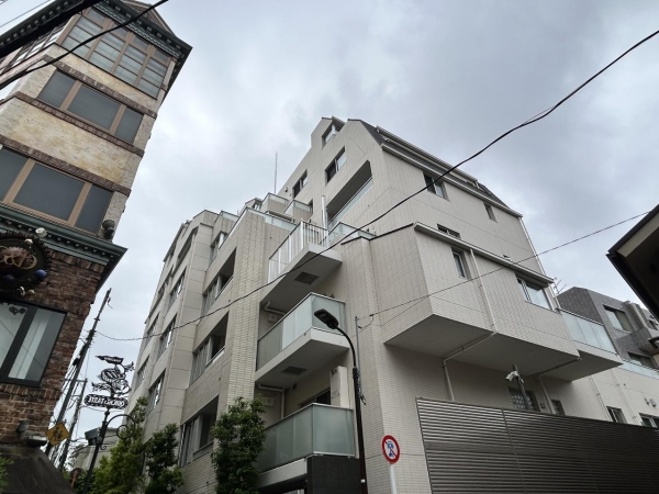 ピアース白金台三丁目