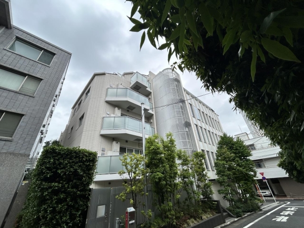 ピアース白金台三丁目