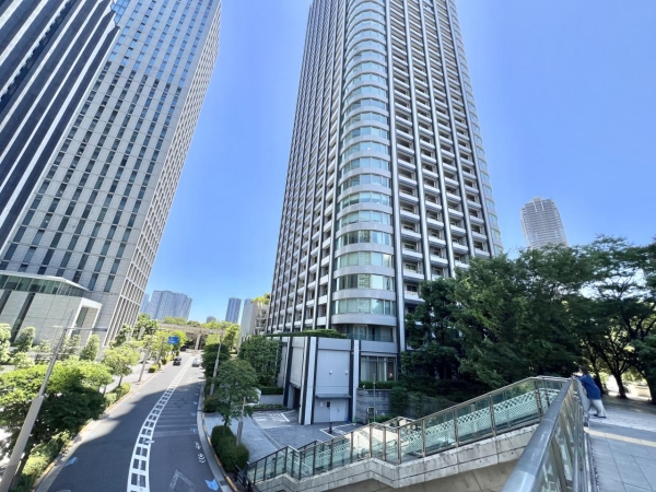 東京ツインパークスライトウイング
