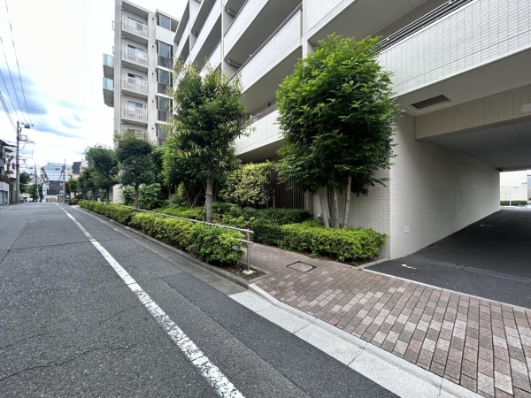クリオ下赤塚