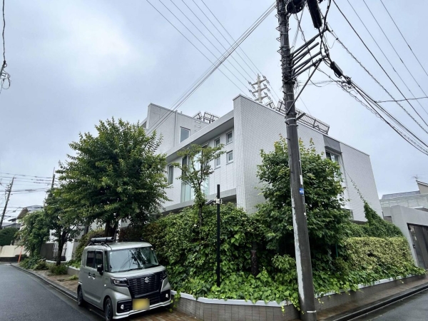 ＬＡＹＥＲＳ　ＨＯＵＳＥ杉並善福寺川公園