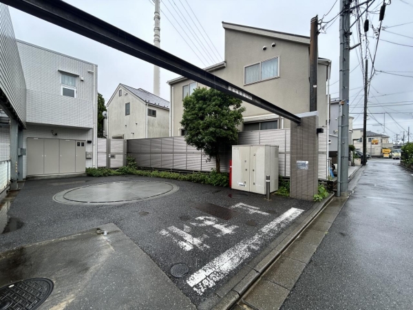 ＬＡＹＥＲＳ　ＨＯＵＳＥ杉並善福寺川公園