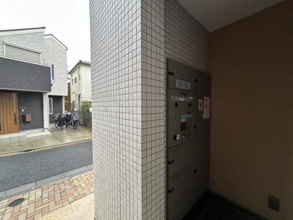 ＬＡＹＥＲＳ　ＨＯＵＳＥ杉並善福寺川公園