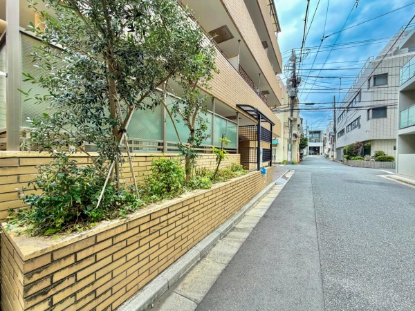 中野新橋ヒミコセラン