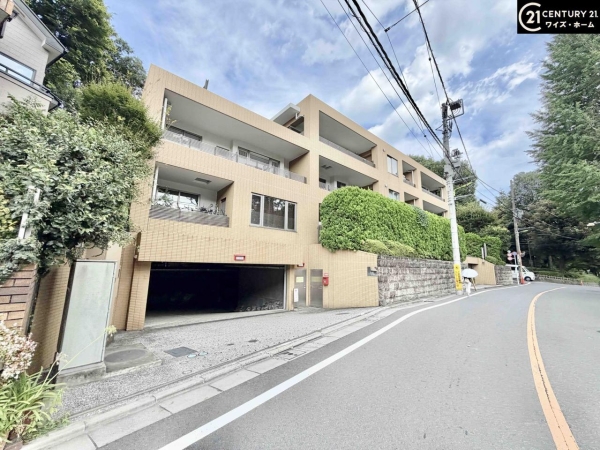 グランディオーゼ岡本