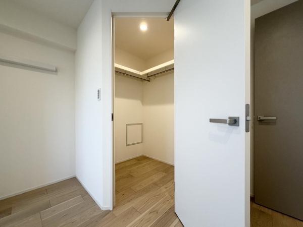 マンション雅叙苑５号棟