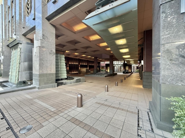 ＴＨＥ　ＴＯＷＥＲＳ　ＤＡＩＢＡ　ＥＡＳＴ